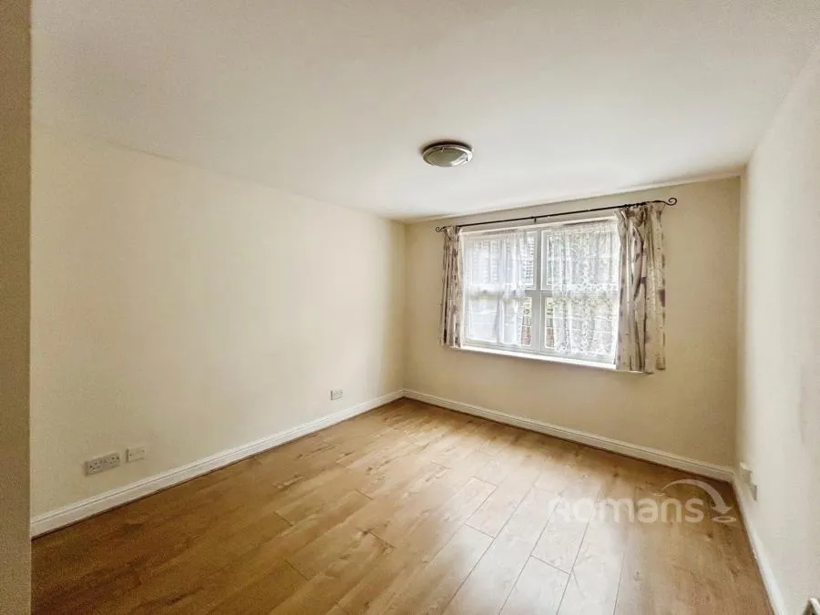 Union Street, Farnborough, GU14, photo 8
