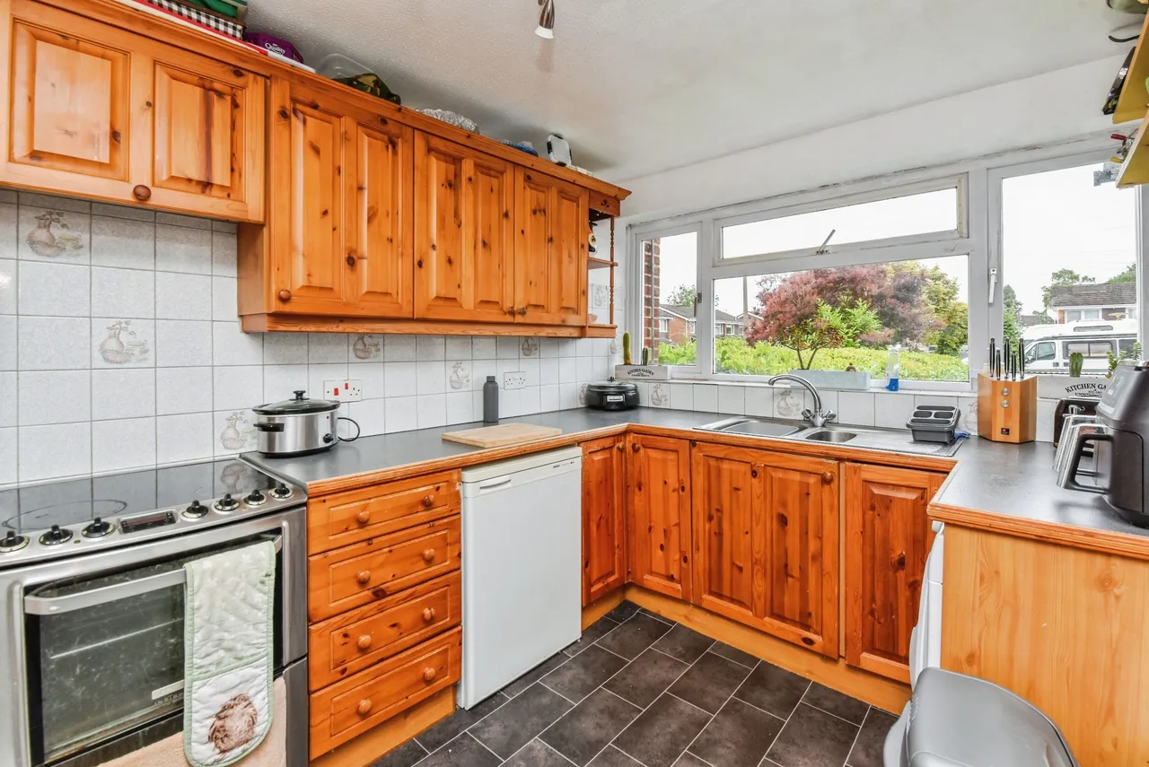 Melrose Close, Market Lavington, SN10, photo 7