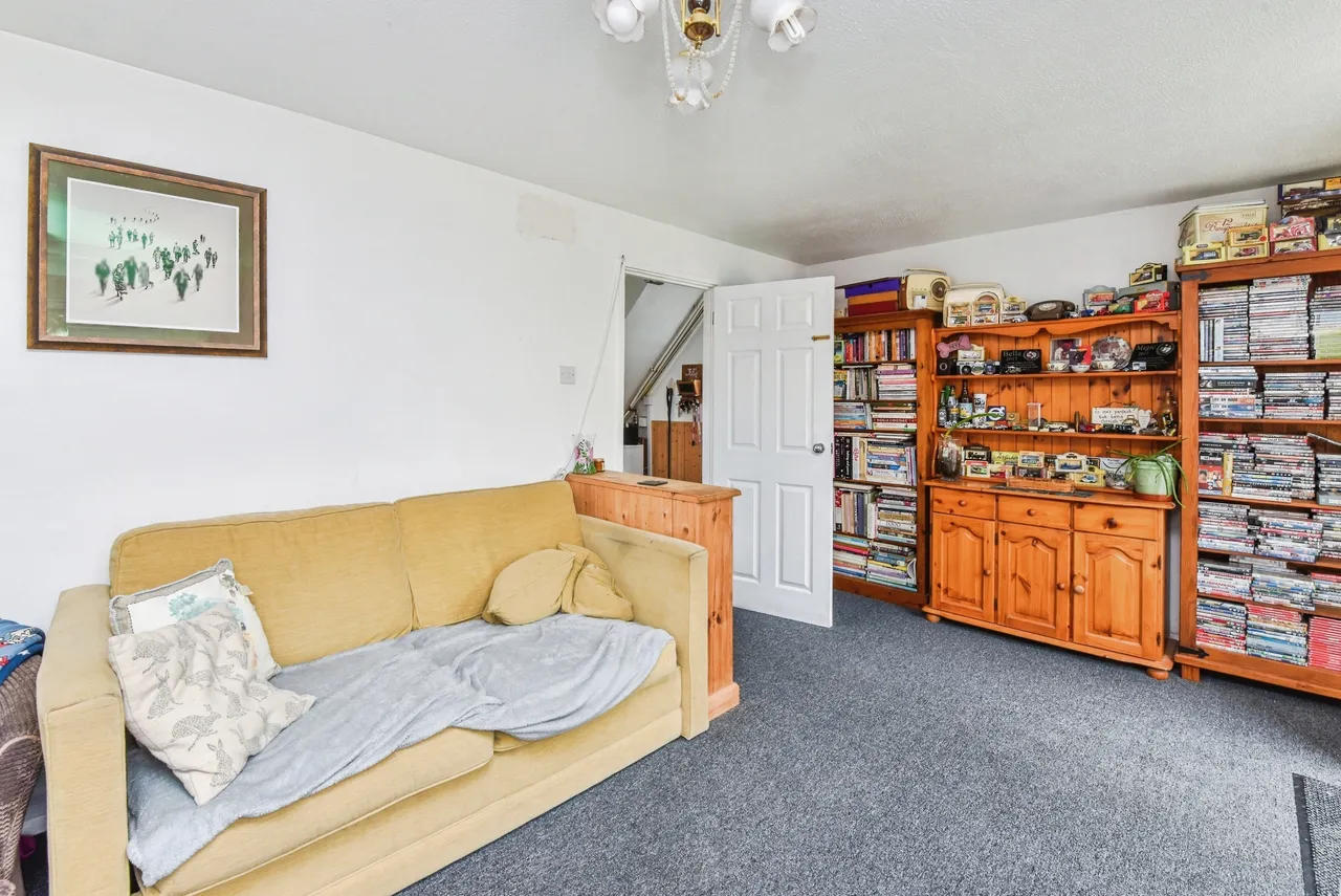 Melrose Close, Market Lavington, SN10, photo 10