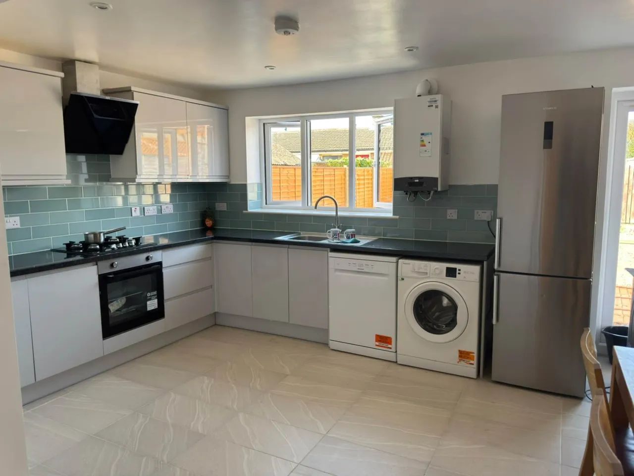 Meadowcroft, Aylesbury, HP19 9LP, photo 2