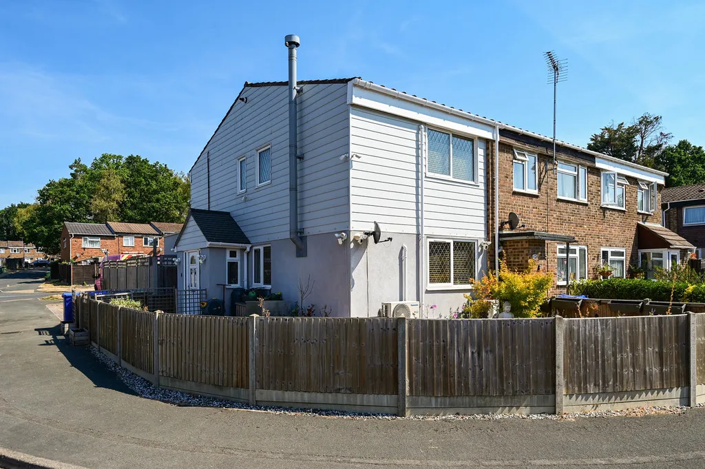 Silver Hill, College Town, GU47, photo 11