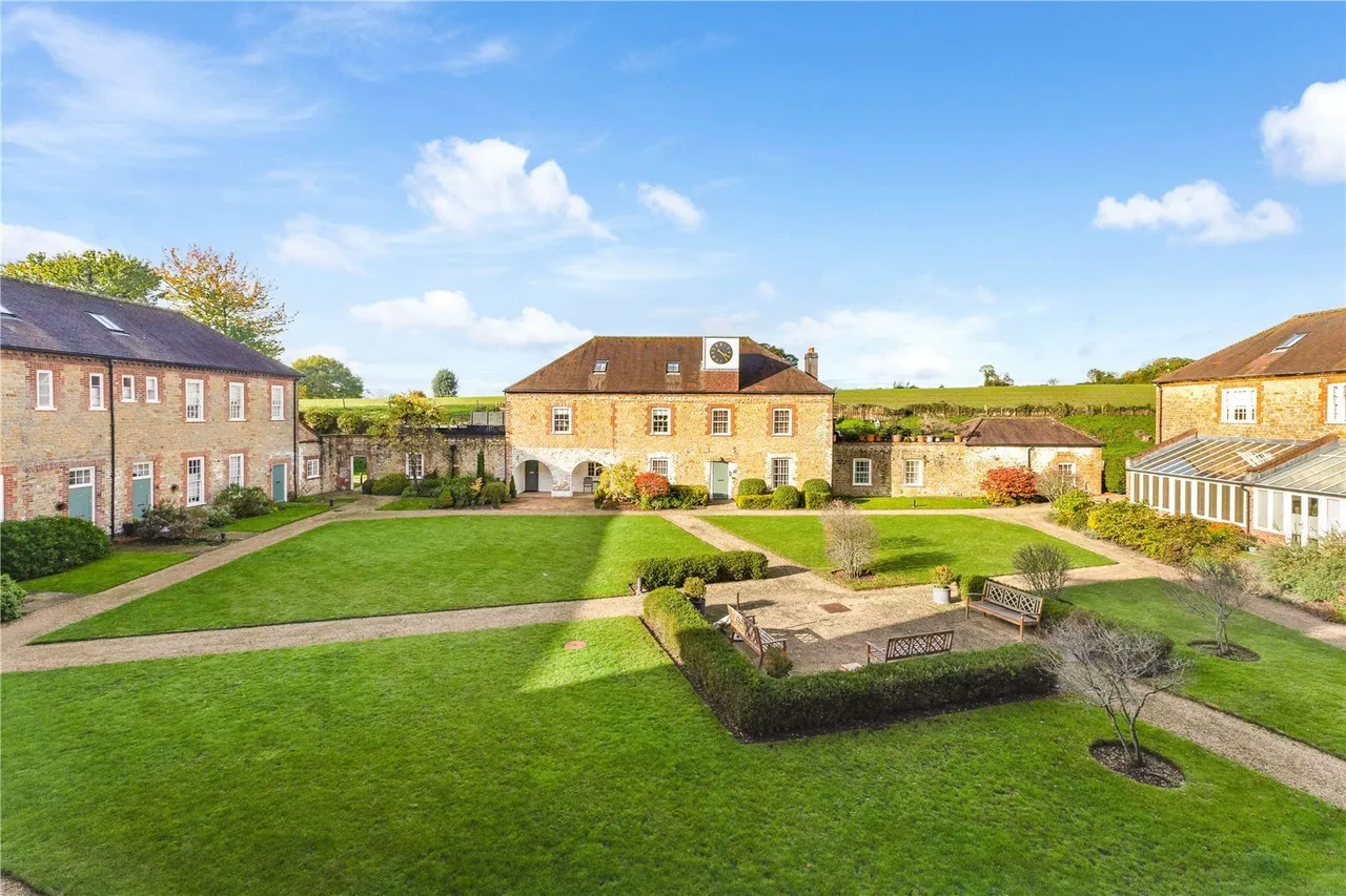 Dodsley Lane, Easebourne, GU29, photo 8