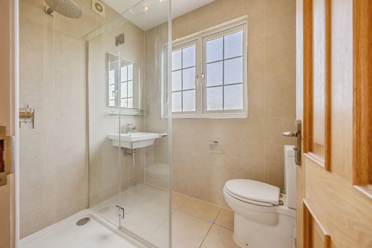 Semley Road, London, SW16, photo 11