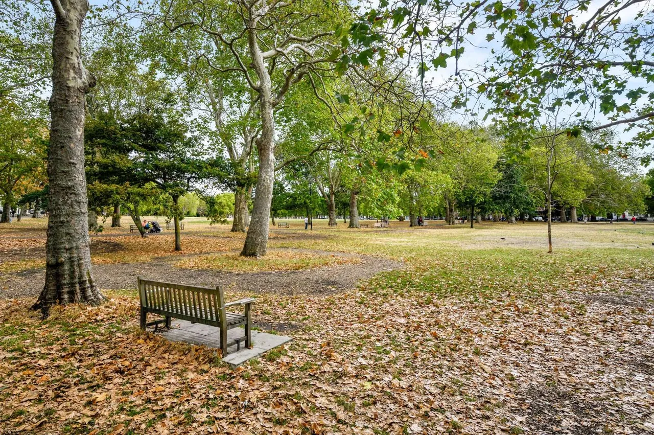York House, 14 Highbury Crescent, London, N5 1RP, photo 8