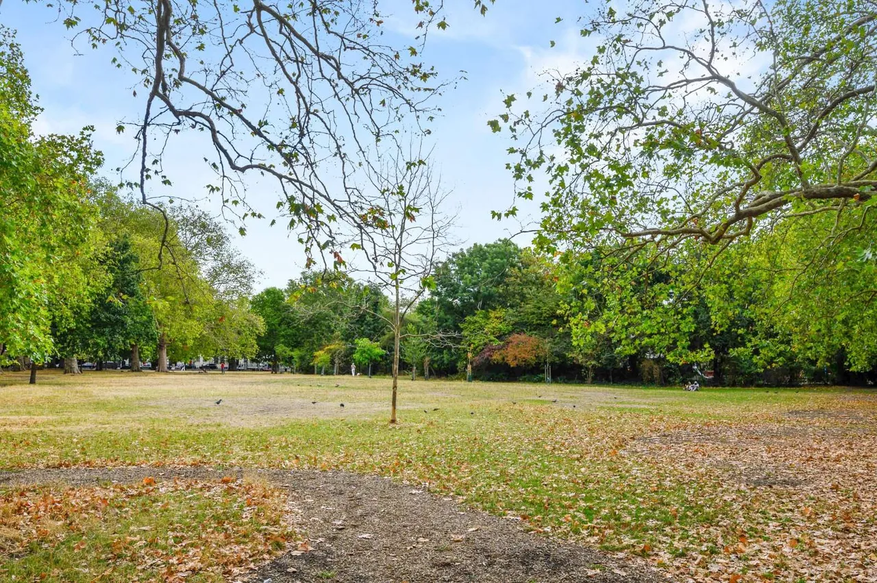 York House, 14 Highbury Crescent, London, N5 1RP, photo 9