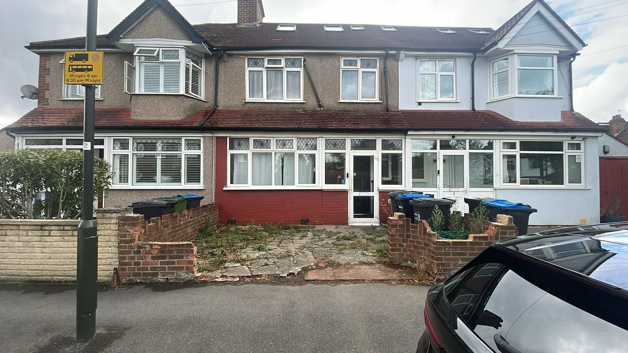 4 bed house for sale — Robinhood Lane, Mitcham