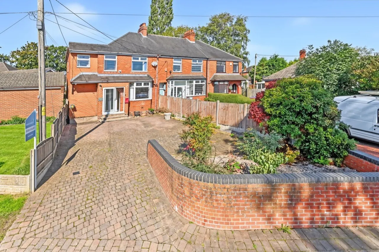 3 bed house for sale, Brookhouse Lane, Ash Bank, ST2