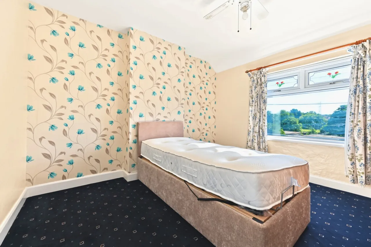 Brookhouse Lane, Ash Bank, ST2, photo 15