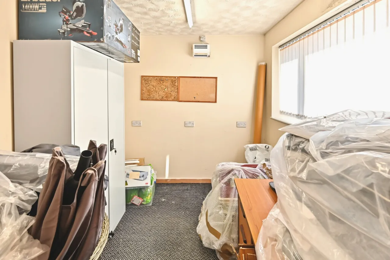 Brookhouse Lane, Ash Bank, ST2, photo 38