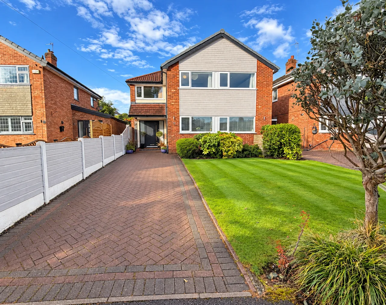 Aintree Close, Stockport, SK7, photo 2