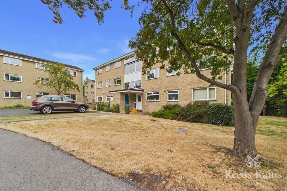 2 bed flat for sale — Park Grange Croft, Sheffield, South Yorkshire, S2