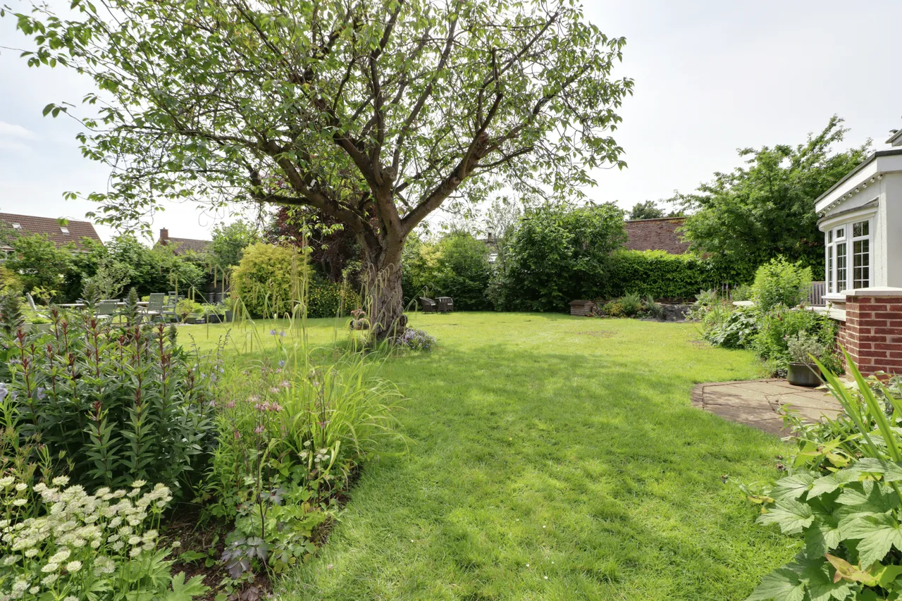 Westcliff Gardens, Scunthorpe, DN17, photo 32