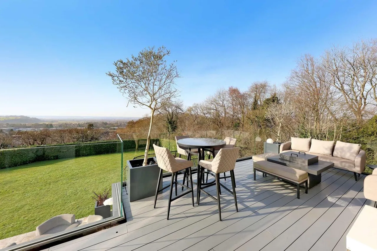 Harvest Hill, Bourne End, SL8, photo 25