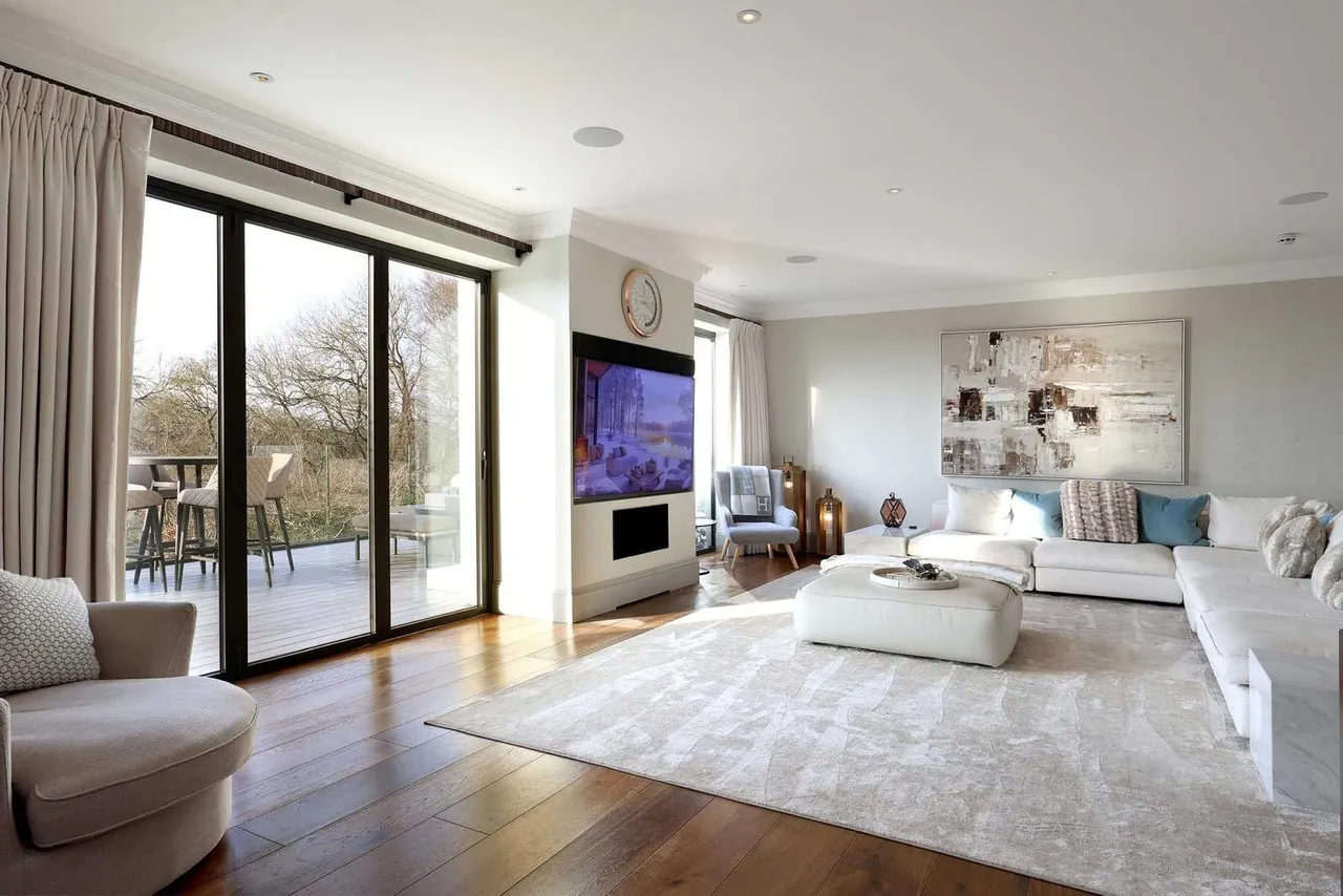 Harvest Hill, Bourne End, SL8, photo 14