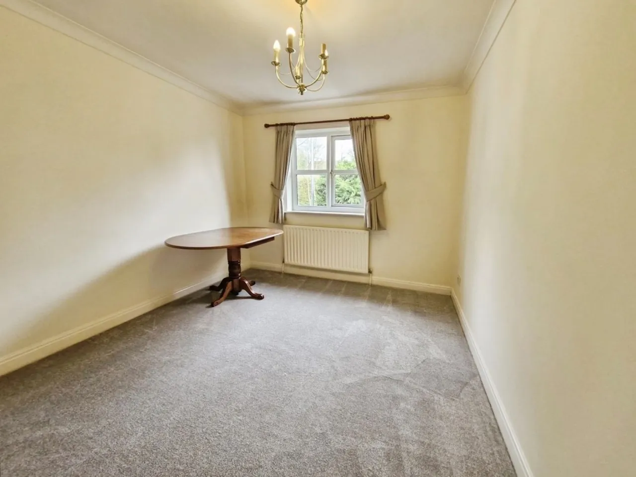 The Belfry, Windmill Lane, Yeadon, photo 4