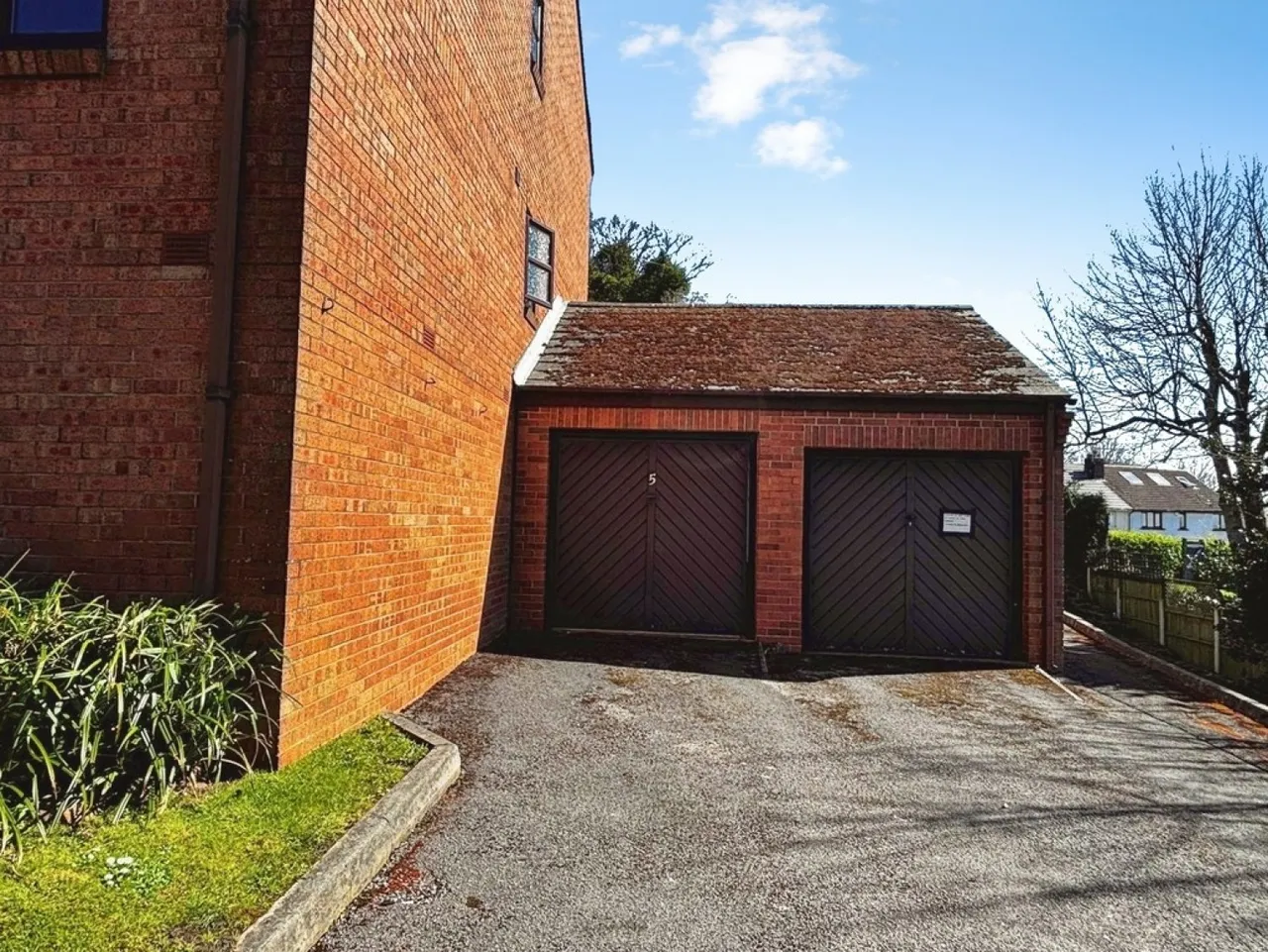 The Belfry, Windmill Lane, Yeadon, photo 8