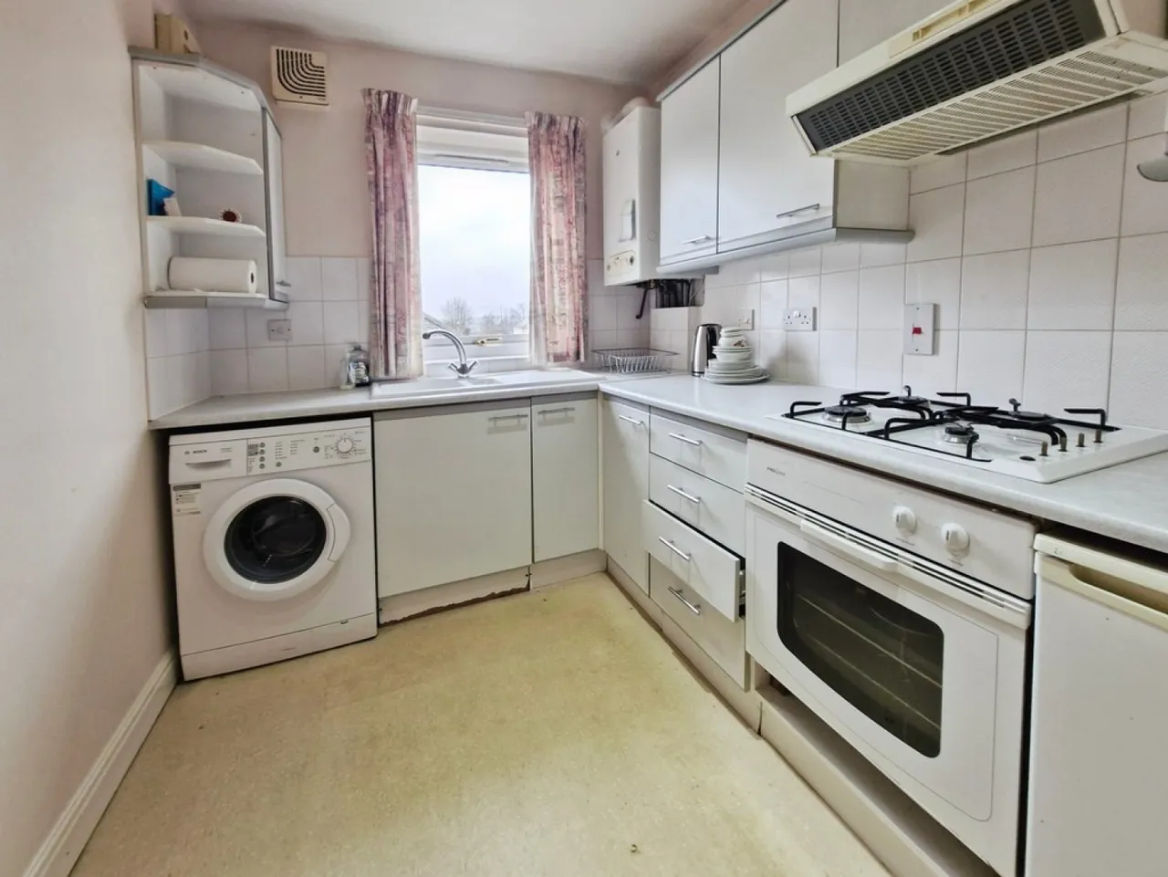 The Belfry, Windmill Lane, Yeadon, photo 7