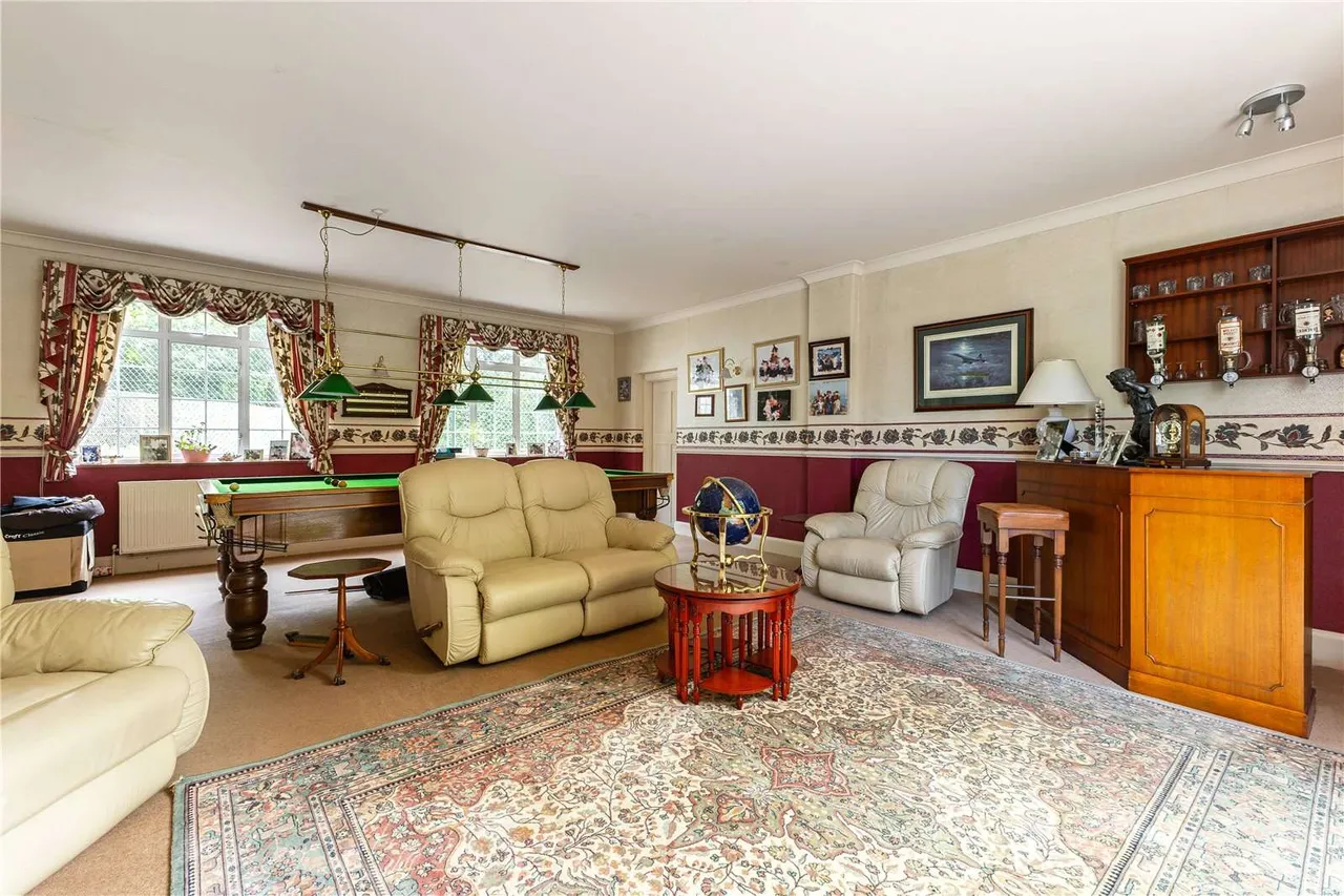 The Drive, Rickmansworth, Hertfordshire, WD3 4EA, photo 9