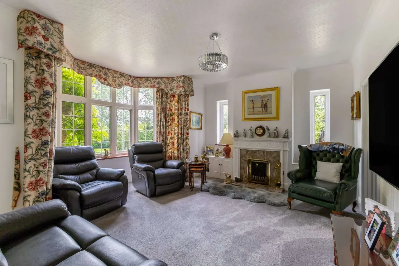 The Drive, Rickmansworth, Hertfordshire, WD3 4EA, photo 4