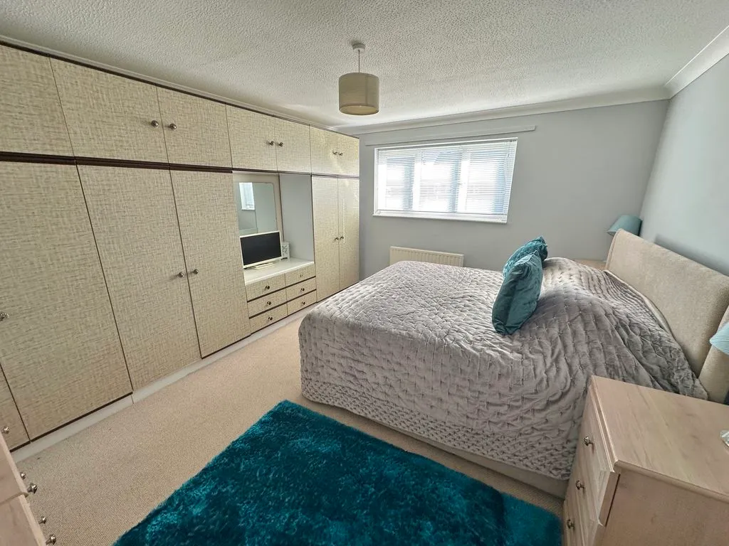 Norfolk Close, Laindon, SS15, photo 5