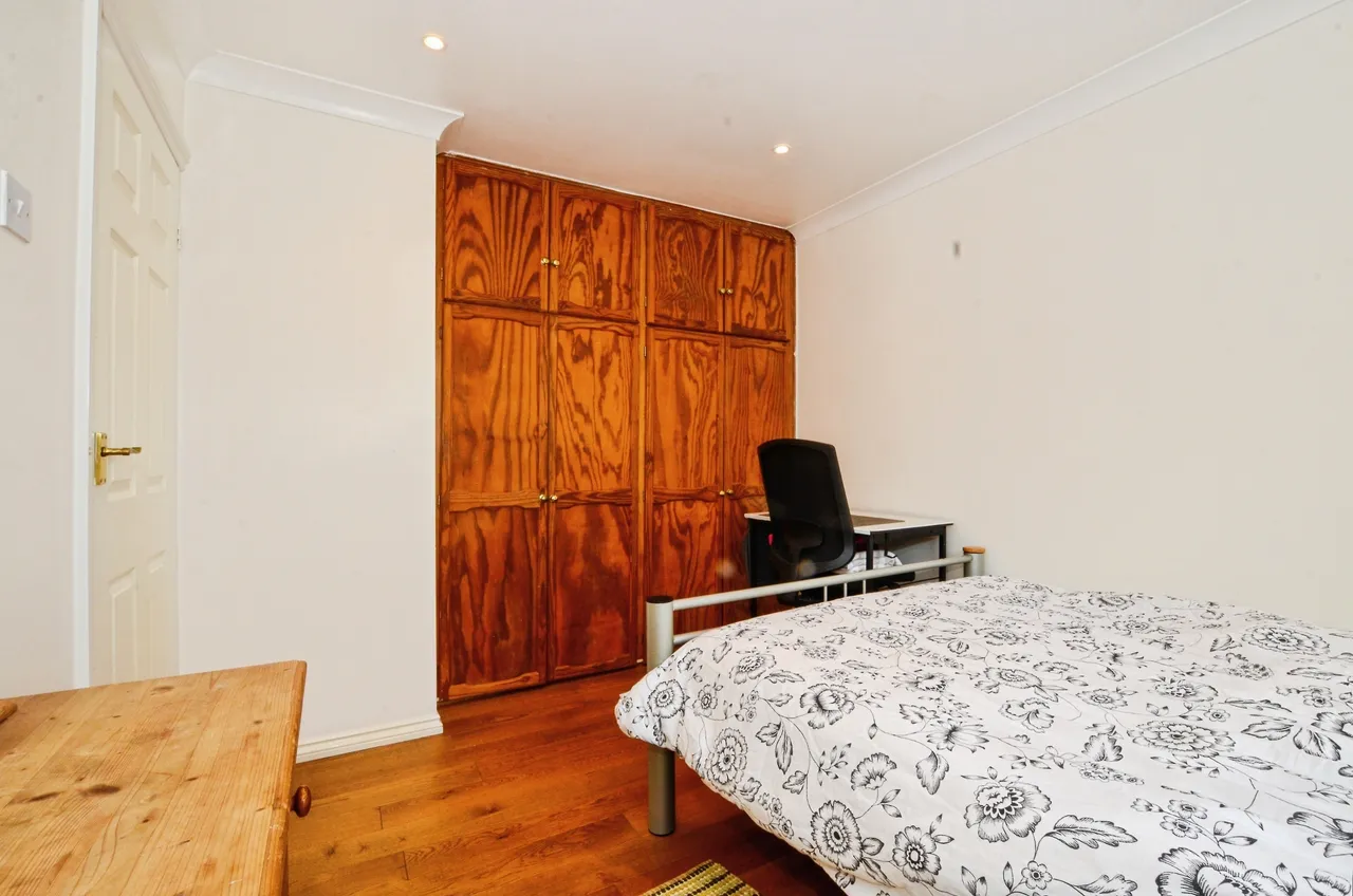 Barbican Road, Greenford, UB6, photo 10