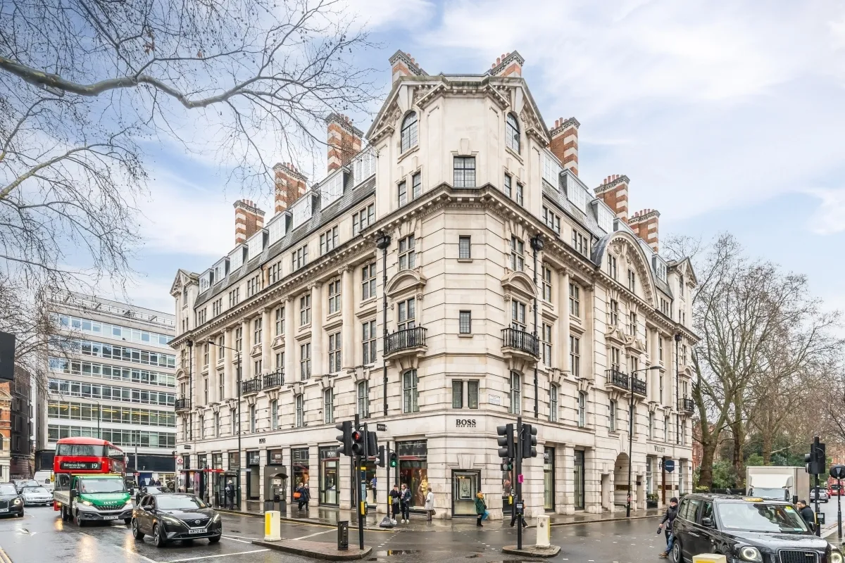 5 bed flat to rent — Wellesley House Sloane Square London ...