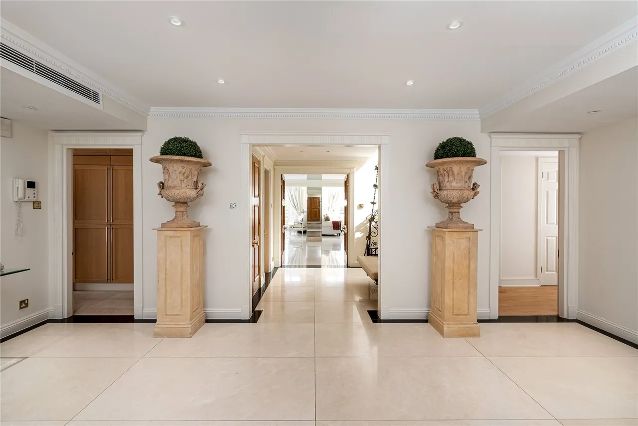 Beverly House, 133 Park Road, St. John's Wood, London, NW8 7JD, photo 5