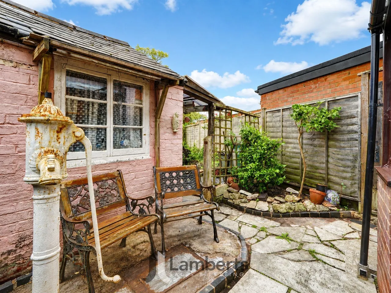 Rose Cottage, High Street, Studley, photo 12