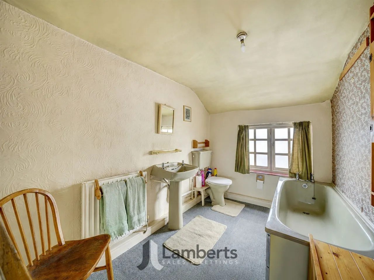 Rose Cottage, High Street, Studley, photo 11