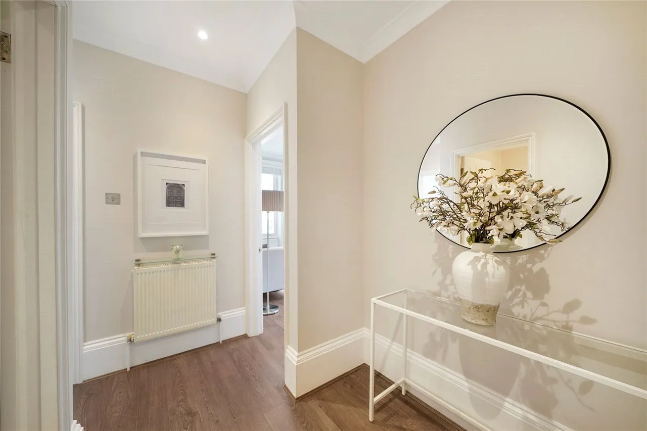 Queens Crescent, London, NW5, photo 8