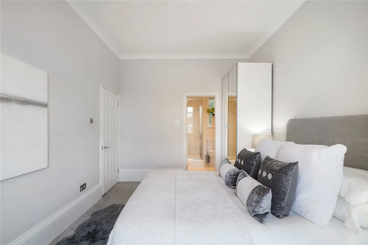 Queens Crescent, London, NW5, photo 11