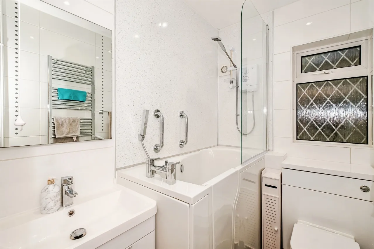Brighton Road, Lancing, BN15, photo 23