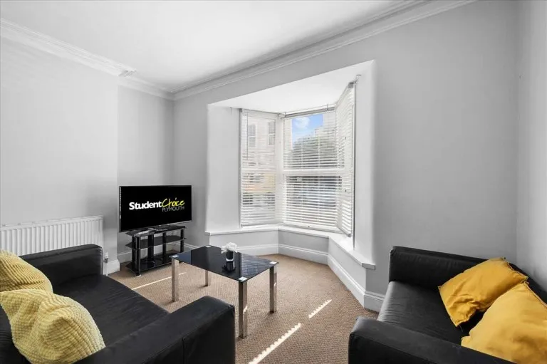 Furzehill Road, Plymouth, PL4, photo 2