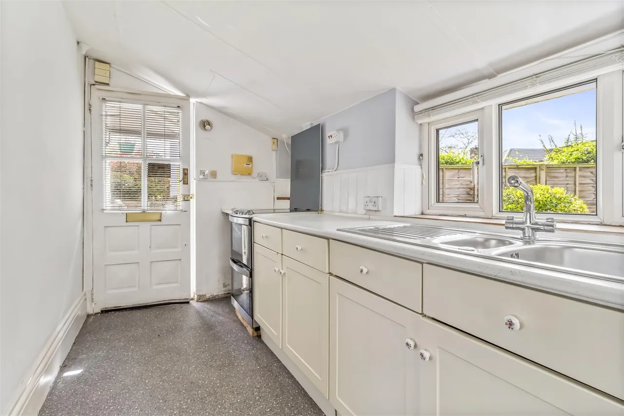 Half Moon Lane, Worthing, photo 16