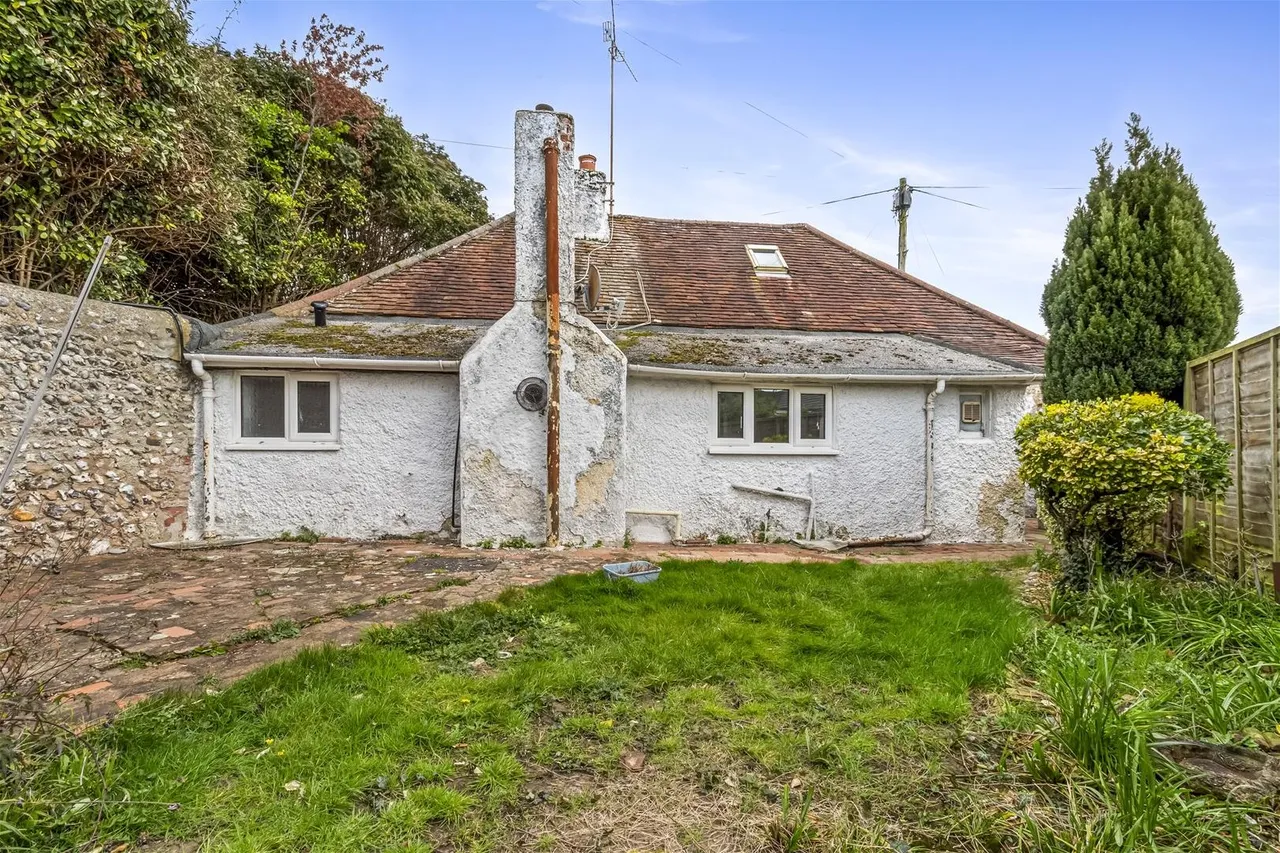 Half Moon Lane, Worthing, photo 9