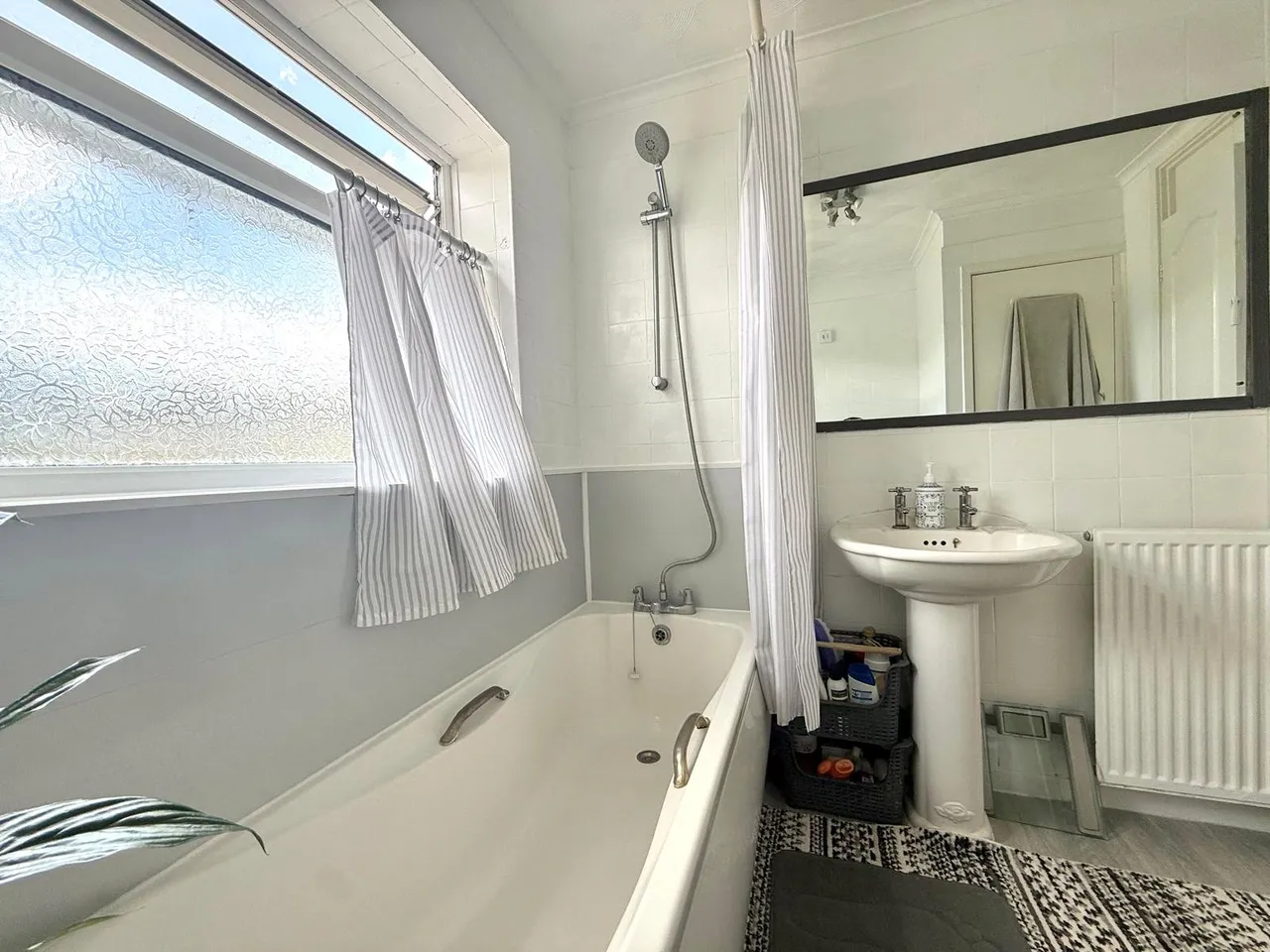 Blythwood Drive, Frimley, Camberley, Surrey, GU16 8TZ, photo 9