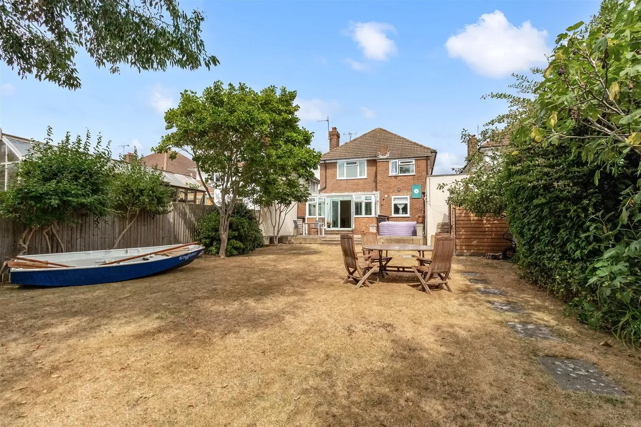 Goring Road, Goring-By-Sea, Goring-By-Sea Worthing, photo 24