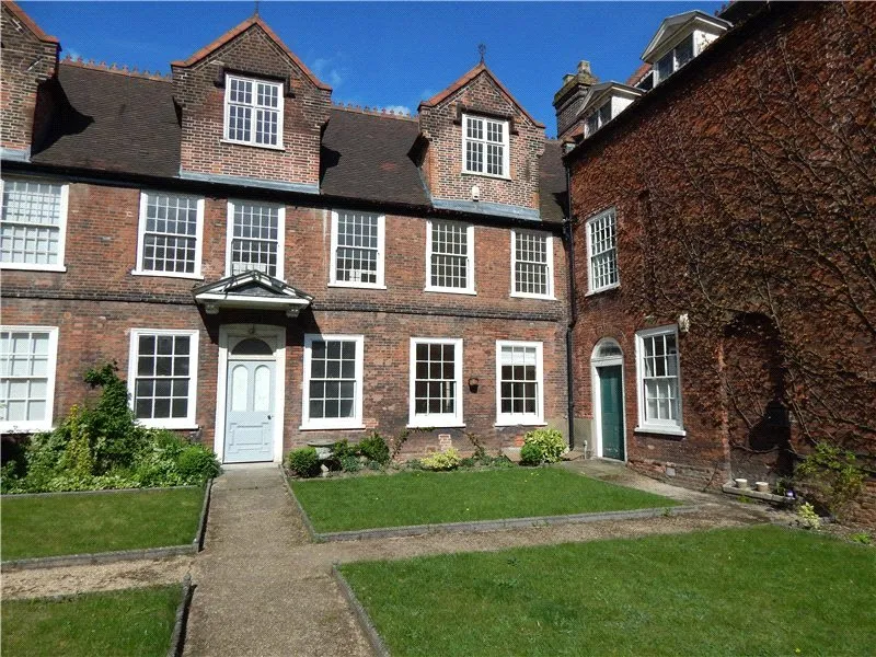 5 bed house to rent — Bethel Court, Norwich, NR2 1NR