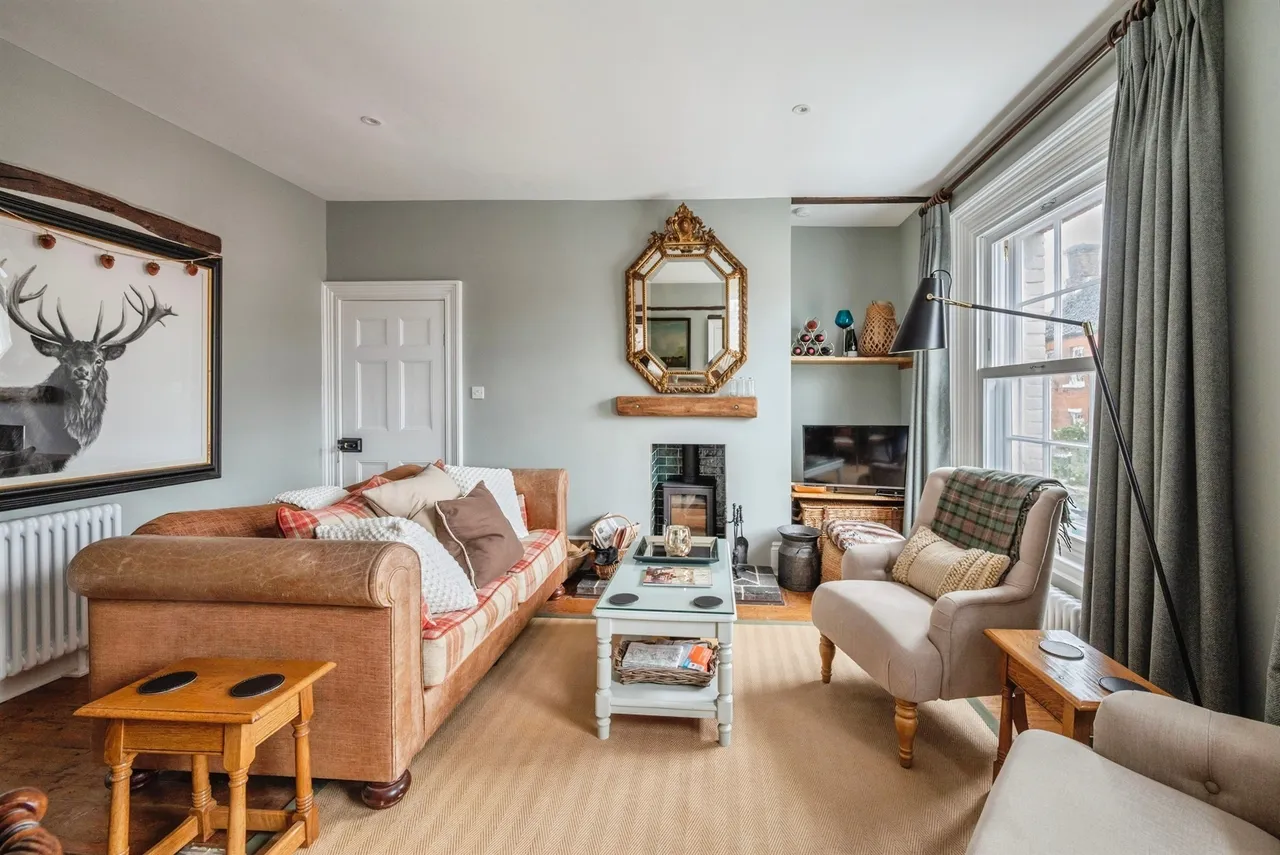 3 bed character property for sale — Market Place, Reepham, Norwich