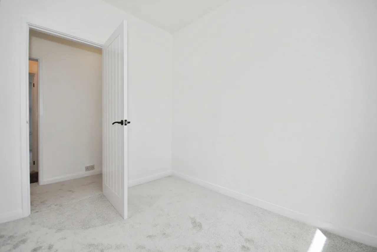 Wellington Street, New Whittington, Chesterfield, Derbyshire, S43, photo 14