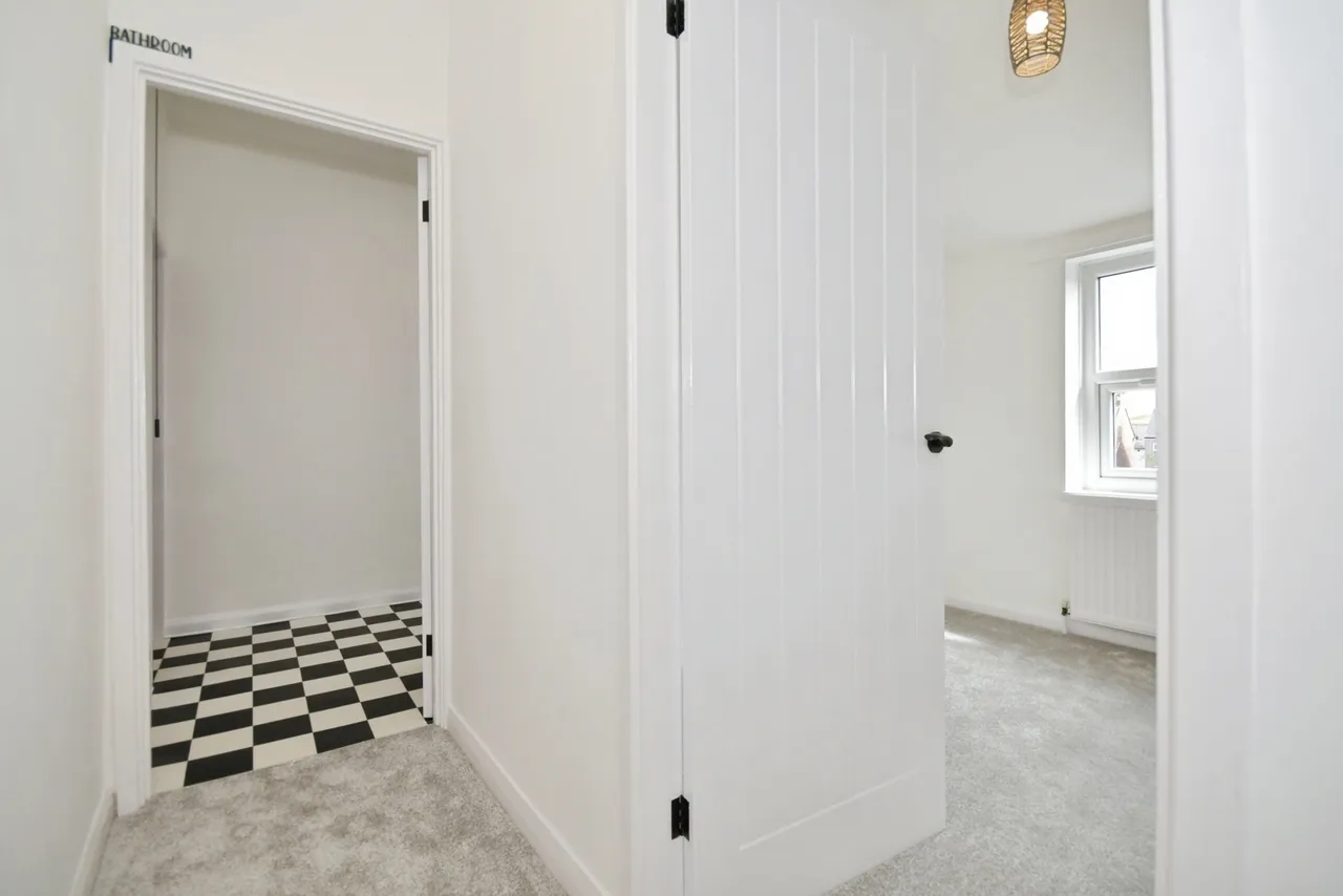 Wellington Street, New Whittington, Chesterfield, Derbyshire, S43, photo 6