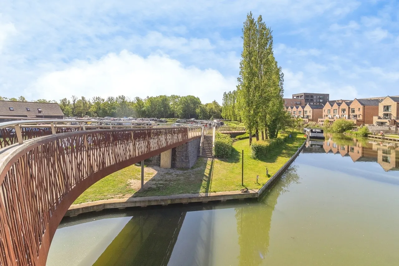 Park Street, Campbell Park, Milton Keynes, Buckinghamshire, MK9, photo 19