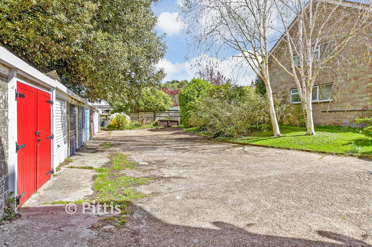 Fairmead Close, Sandown, PO36, photo 9