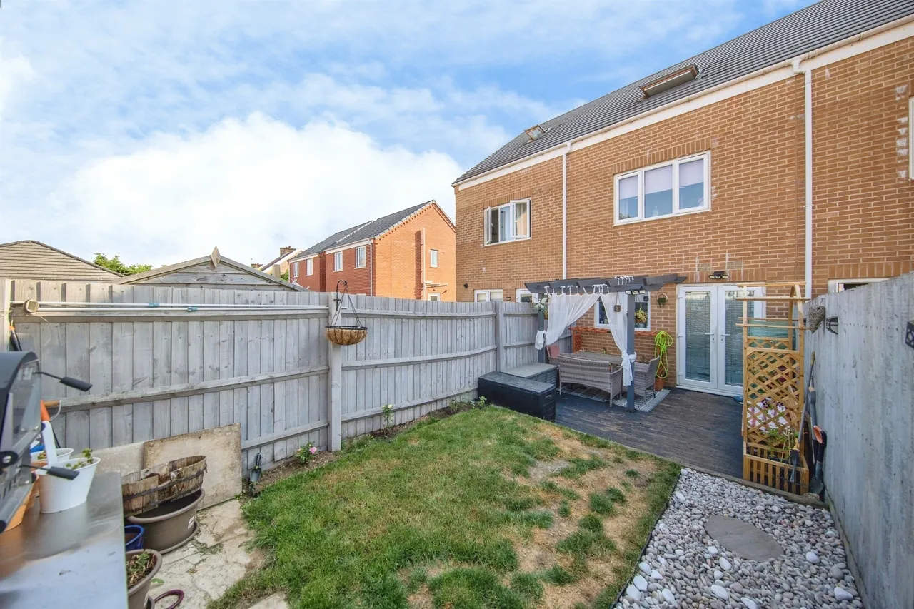Stowmarket Road, Great Blakenham, Ipswich, photo 8