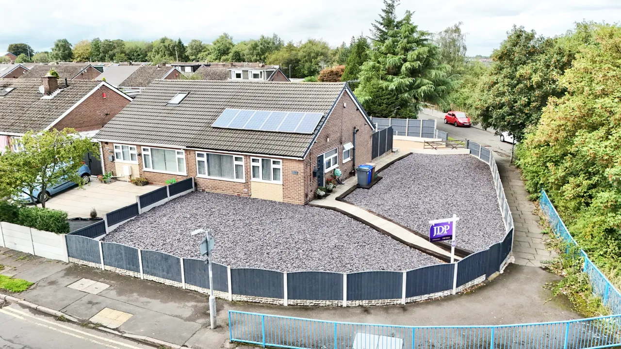 2 bed house for sale, Foley Road, Stoke-On-Trent, ST3