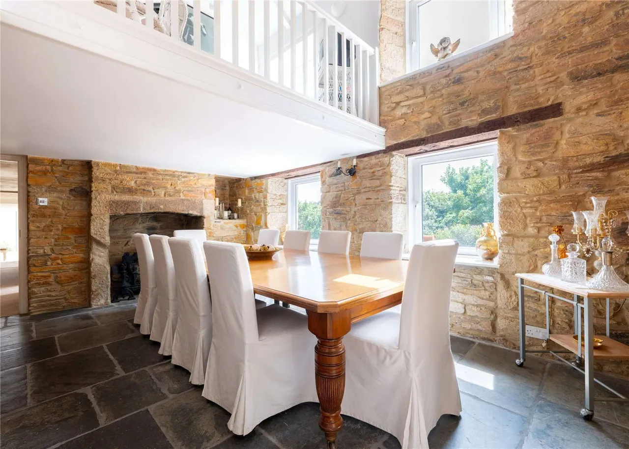 Maenporth, Falmouth, Cornwall, TR11 5HN, photo 10