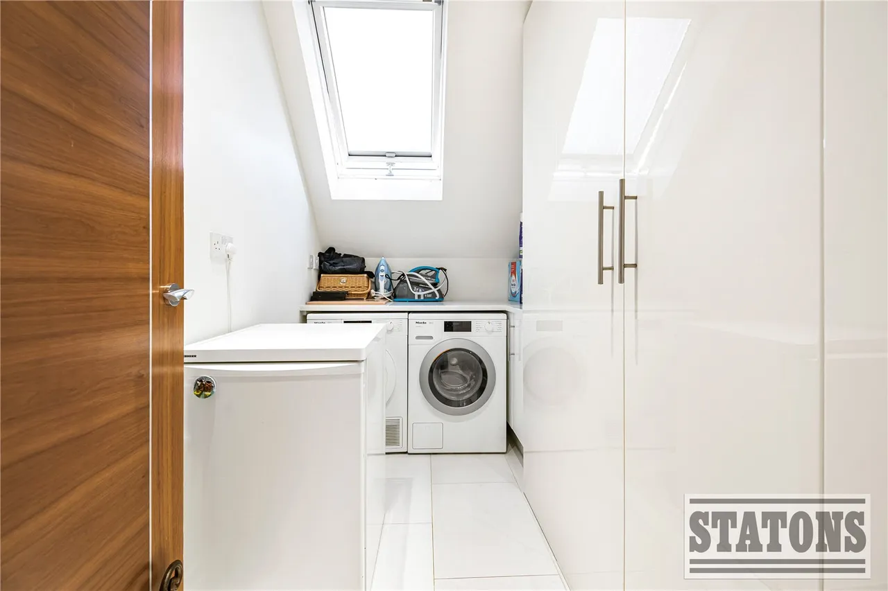 Uplands Park Road, Enfield, EN2 7PG, photo 9