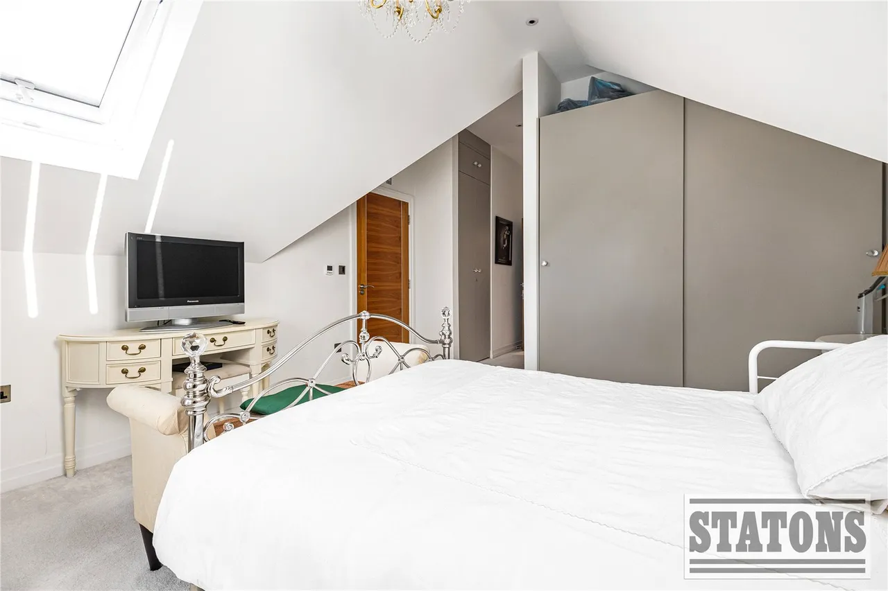 Uplands Park Road, Enfield, EN2 7PG, photo 13