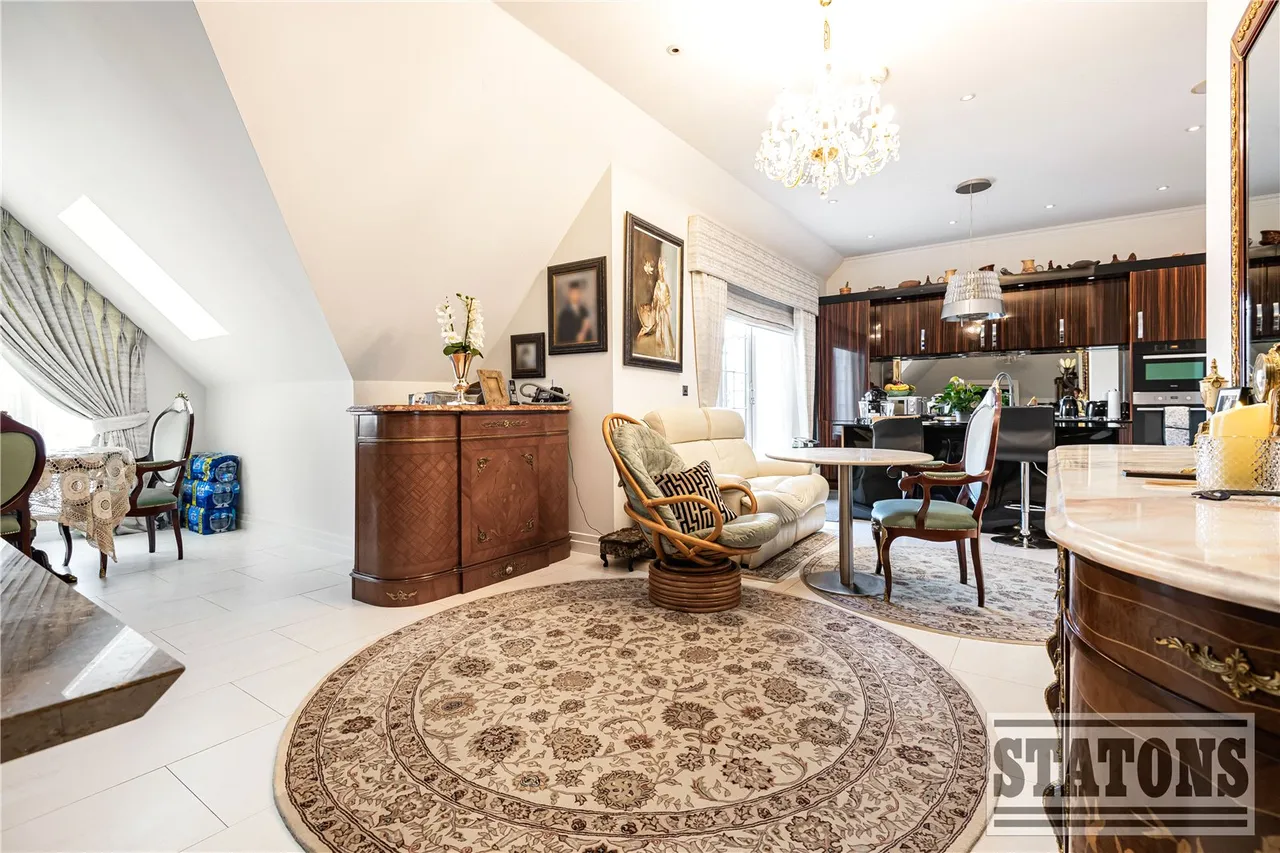 Uplands Park Road, Enfield, EN2 7PG, photo 4