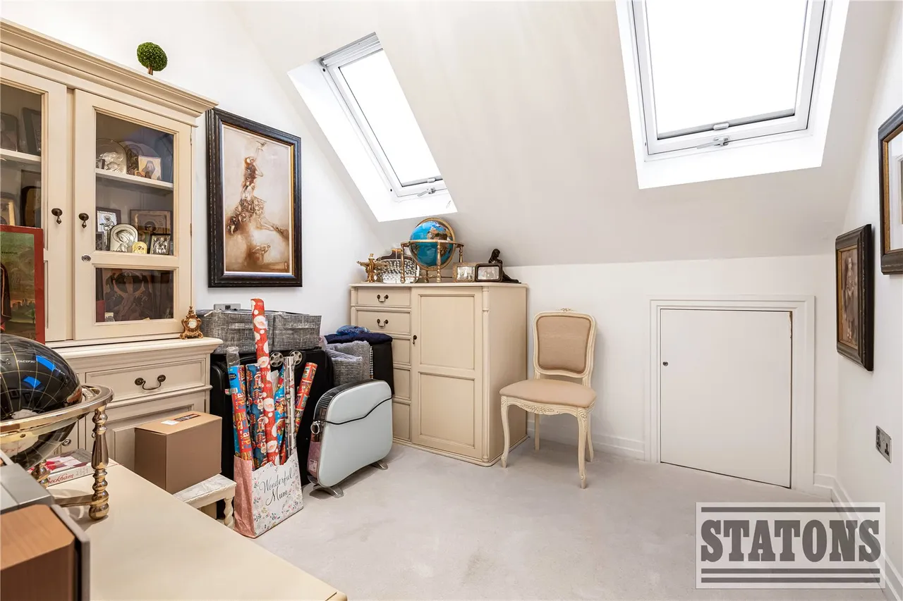 Uplands Park Road, Enfield, EN2 7PG, photo 16